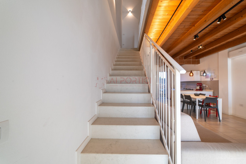 Campagnola di BRUGINE - VILLA A SCHIERA di RECENTISSIMA COSTRUZIONE, sita a pochi passi dal centr...