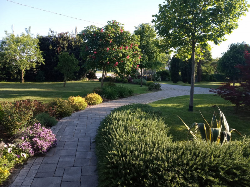 Ti piacerebbe intraprendere attività di affitta camere o bed and breakfast?

A Correzzola nella f...