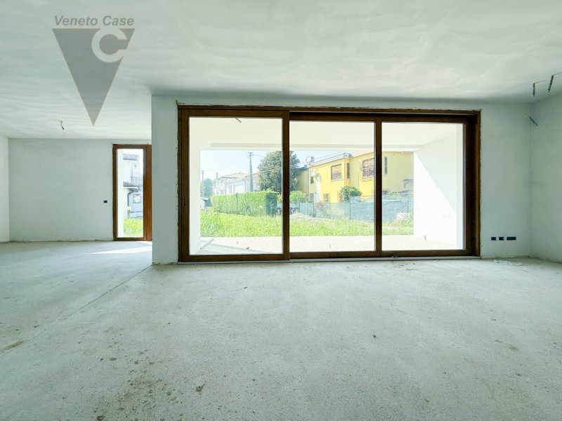 NOVENTA PADOVANA - NUOVE BIFAMILIARI ALLO STATO GREZZO AVANZATO
Proponiamo in vendita, in zona ce...