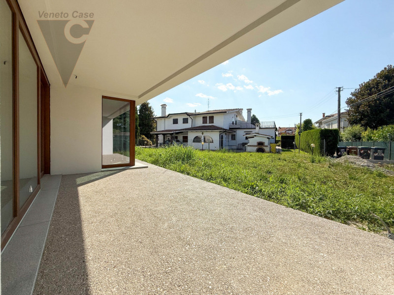 NOVENTA PADOVANA - NUOVE BIFAMILIARI ALLO STATO GREZZO AVANZATO
Proponiamo in vendita, in zona ce...