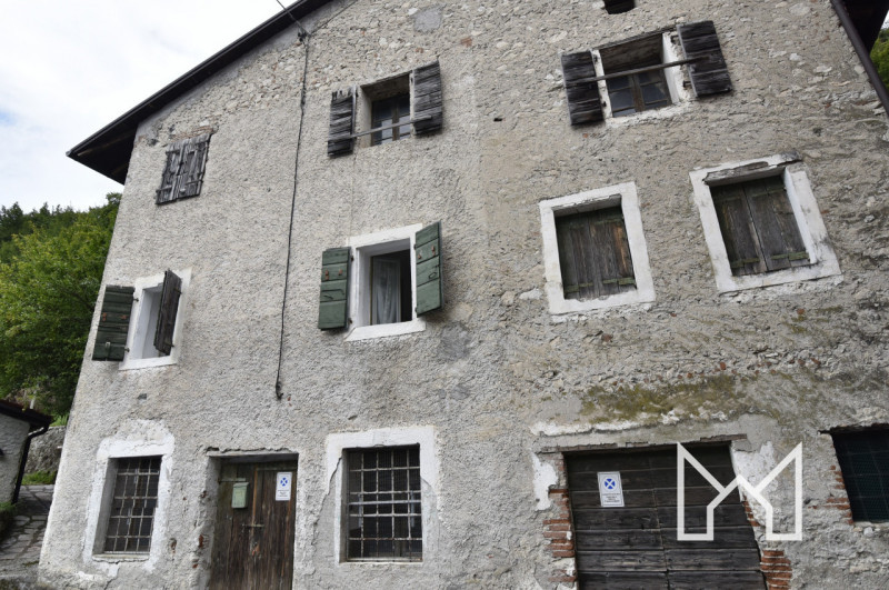 SAN NAZARIO - Inserita in una zona tranquilla comoda al centro paese, proponiamo abitazione in st...