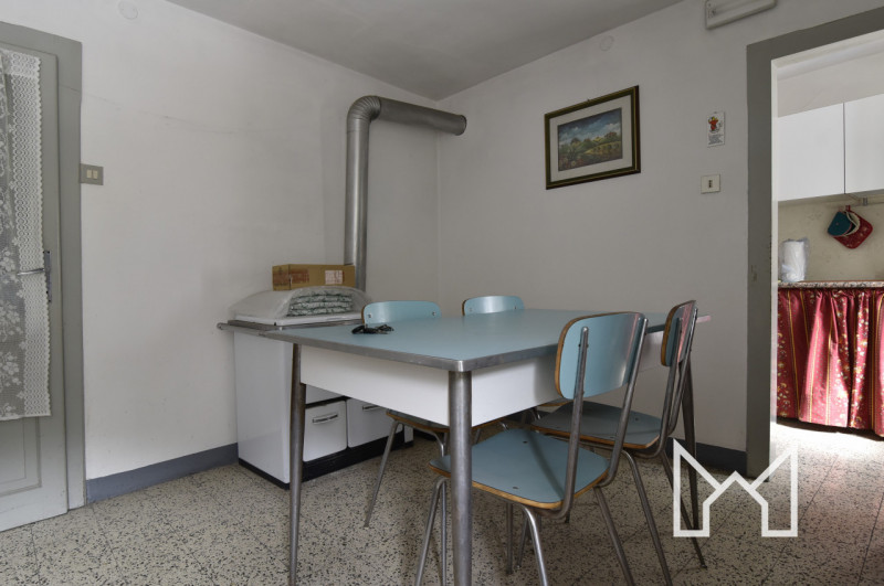 SAN NAZARIO - Inserita in una zona tranquilla comoda al centro paese, proponiamo abitazione in st...