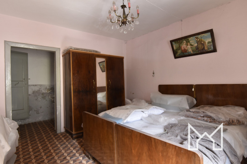 SAN NAZARIO - Inserita in una zona tranquilla comoda al centro paese, proponiamo abitazione in st...