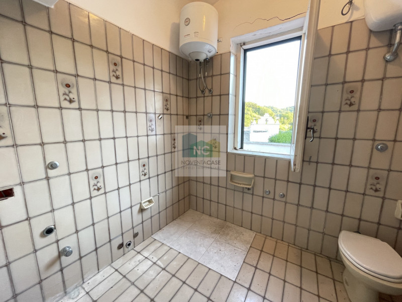 In un incantevole angolo di Barano d'Ischia, nella zona di Valotiere, a due passi dalla rinomata ...