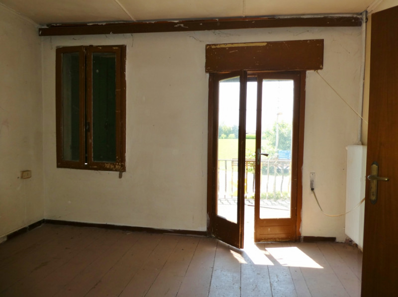 VIGARDOLO: VENDESI AFFASCINANTE CASA DI CAMPAGNA DA RISTRUTTURARE - Rif. 8273

In Località Vigard...