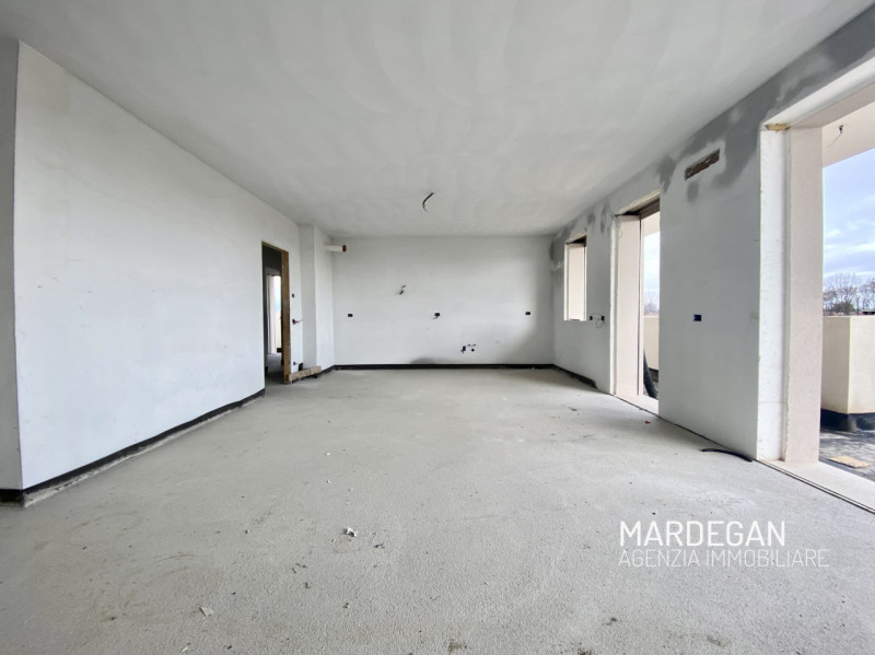 Quando vieni a scoprirlo? 
Questo appartamento quadrilocale è inserito in un MODERNO contesto di ...