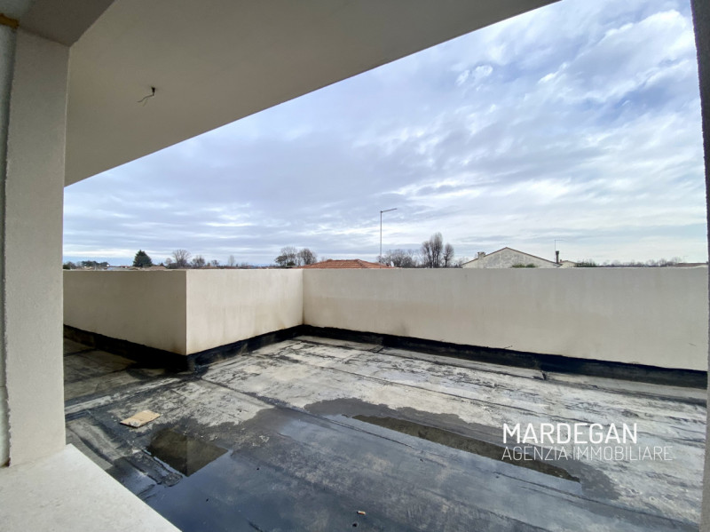 Quando vieni a scoprirlo? 
Questo appartamento quadrilocale è inserito in un MODERNO contesto di ...