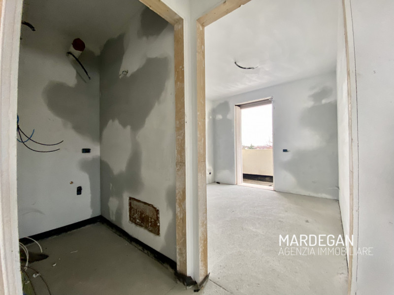 Quando vieni a scoprirlo? 
Questo appartamento quadrilocale è inserito in un MODERNO contesto di ...