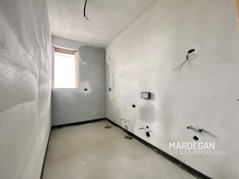 Quando vieni a scoprirlo? 
Questo appartamento quadrilocale è inserito in un MODERNO contesto di ...