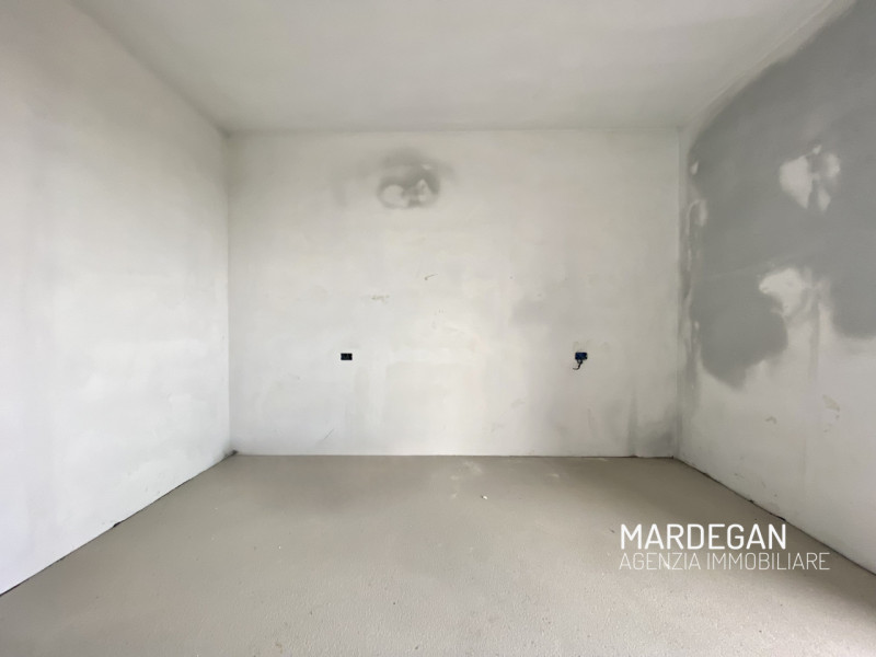 Quando vieni a scoprirlo? 
Questo appartamento quadrilocale è inserito in un MODERNO contesto di ...