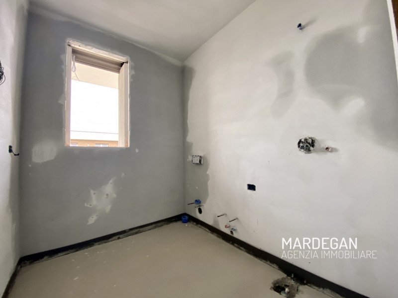 Quando vieni a scoprirlo? 
Questo appartamento quadrilocale è inserito in un MODERNO contesto di ...