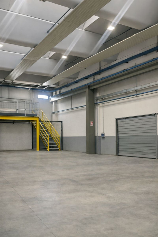 Rif. D214 (per info 393 1710719 Fabrizio - 3469866664 Giulio) 

Solo Valori propone , porzione di...