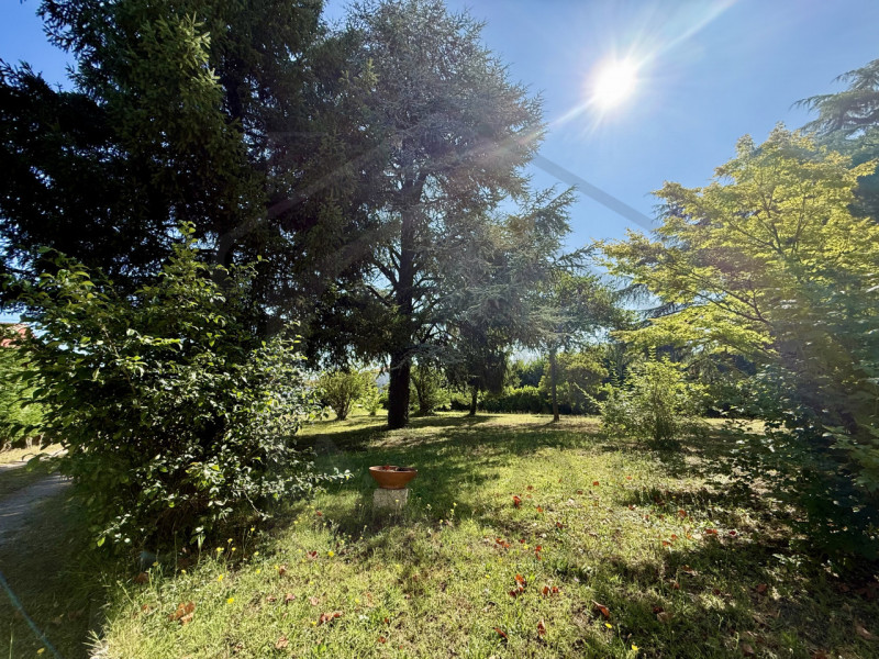 ABANO TERME - In zona tranquilla ad Abano Terme, comoda ai principali servizi e ben collegata al ...