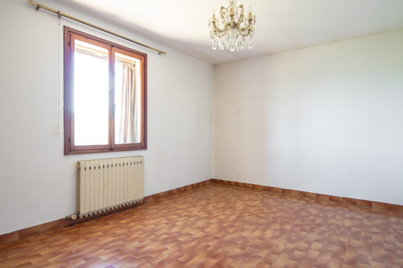 In una delle cornici più suggestive dei Colli Euganei, a Lozzo Atestino nella tranquilla e verdeg...