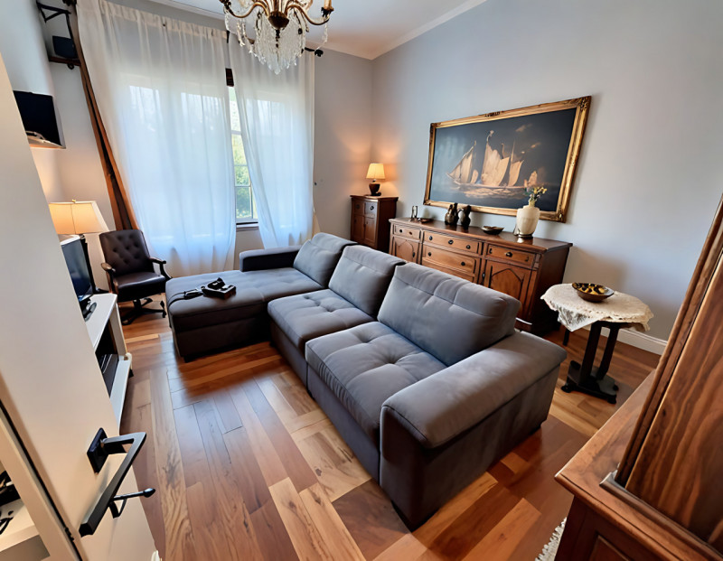 (Per INFO Sara 351 9614491) A Treviso, in zona Frescada, proponiamo villa abbinata in un bel cont...