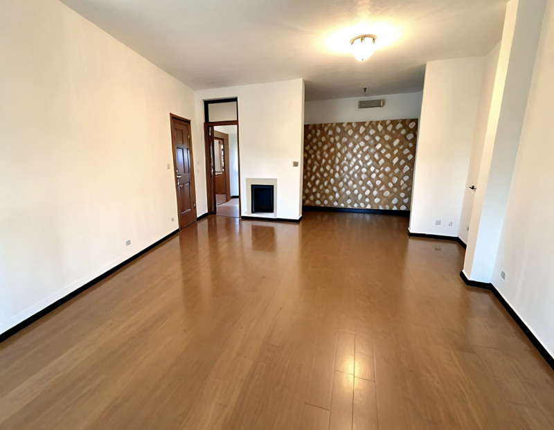 (Per INFO Mattias 3494222146) A Tarzo, in un ottimo contesto abitativo, si propone in vendita lum...