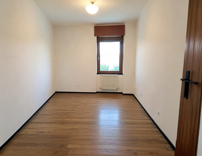 (Per INFO Mattias 3494222146) A Tarzo, in un ottimo contesto abitativo, si propone in vendita lum...