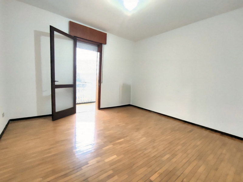 (Per INFO Mattias 3494222146) A Tarzo, in un ottimo contesto abitativo, si propone in vendita un ...