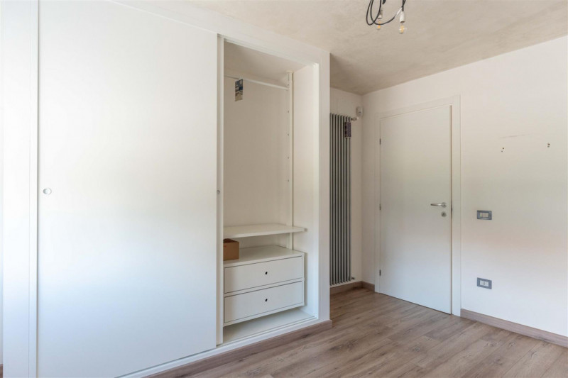 Vendesi a San Martino di Lupari, zona Campretto, casa indipendente in stile rustico con ampio sco...