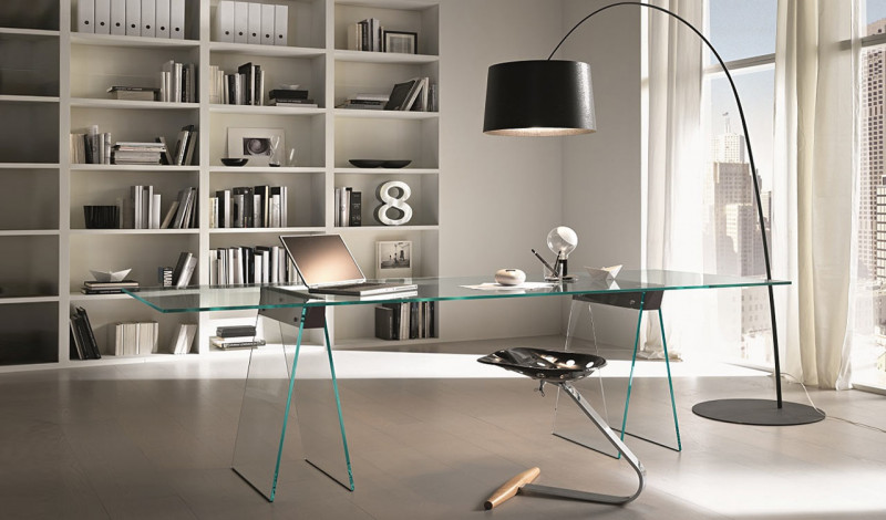 Comodissimo al centro città, proponiamo questo spazioso ufficio all'interno di un elegante e ben ...