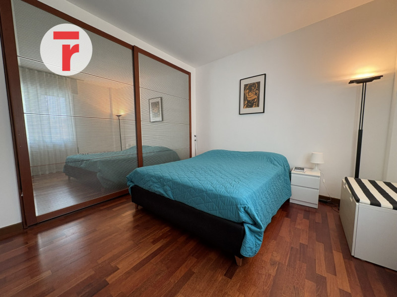 Bifamiliare in orrizontale ristrutturata nel quartiere San Carlo. L'immobile si trova in una zona...