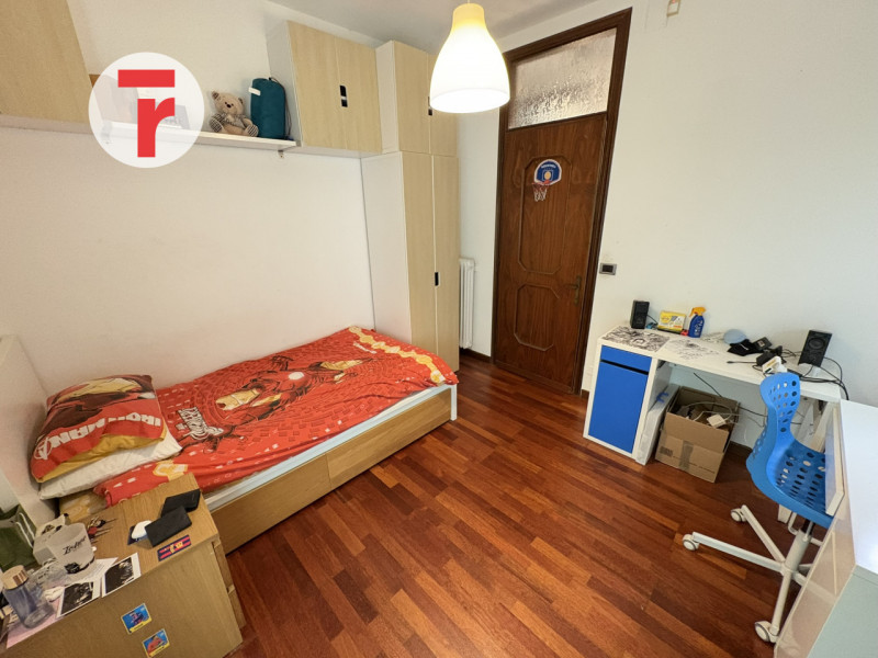 Bifamiliare in orrizontale ristrutturata nel quartiere San Carlo. L'immobile si trova in una zona...