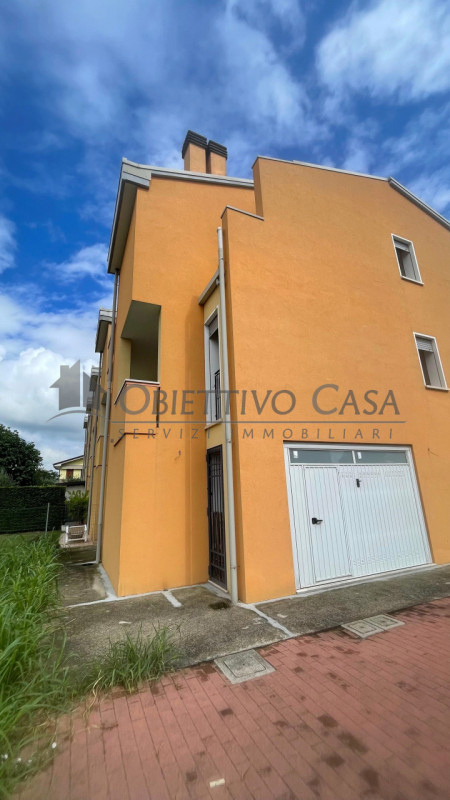 Rif. SPS178 - In zona residenziale tranquilla ma centrale a Sant'Angelo di Piove di Sacco, comoda...
