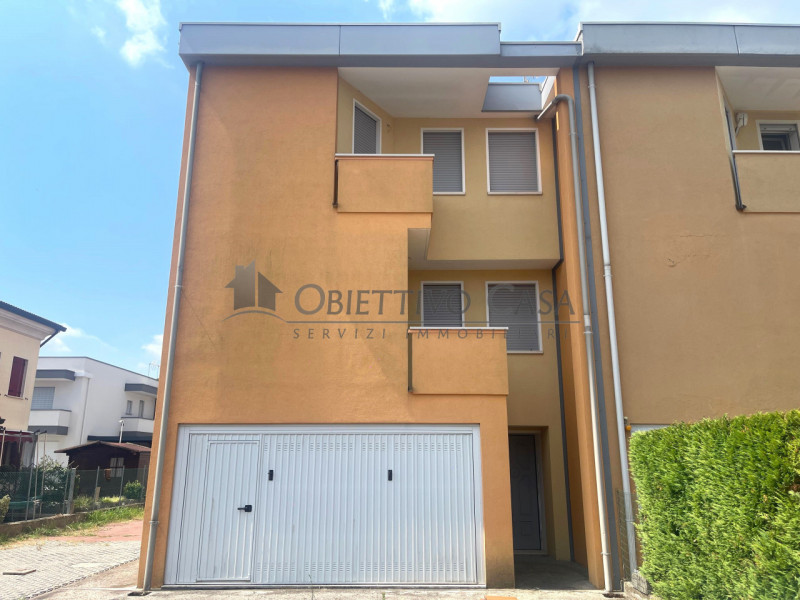 Rif. SPS178 - In zona residenziale tranquilla ma centrale a Sant'Angelo di Piove di Sacco, comoda...