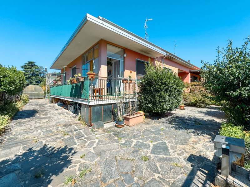 Lonate Pozzolo Vendita Casa a schiera porzione di testa