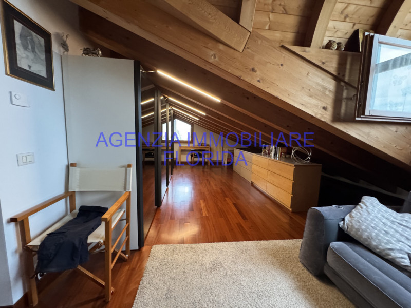 A Camposampiero, in una zona tranquilla e leggermente periferica, vi proponiamo un bellissimo app...