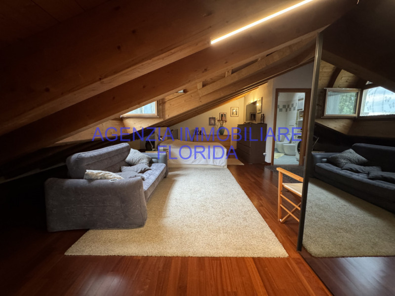 A Camposampiero, in una zona tranquilla e leggermente periferica, vi proponiamo un bellissimo app...