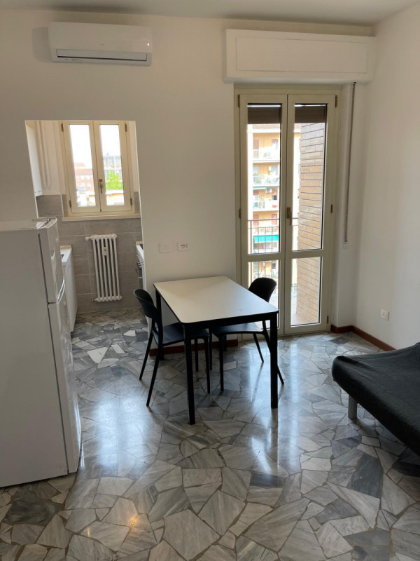 Milano Affitto Appartamento bilocale