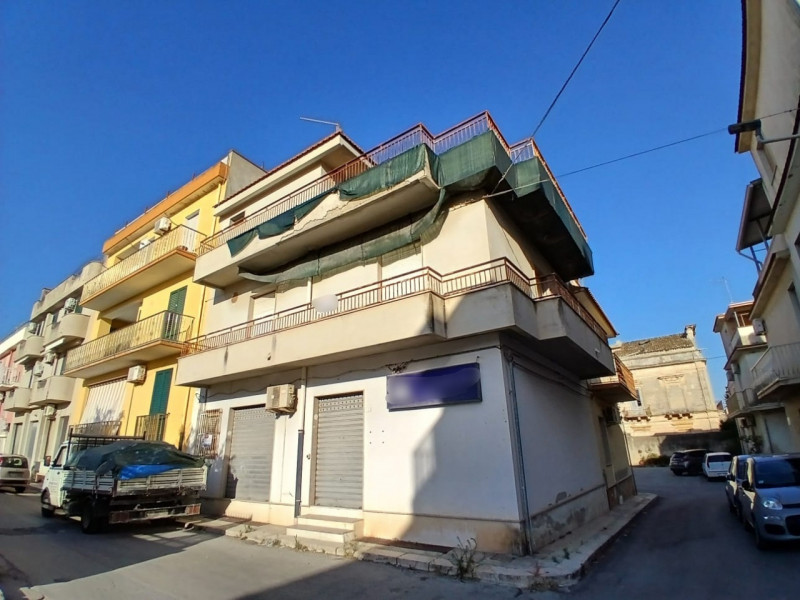 Rosolini Vendita Negozio