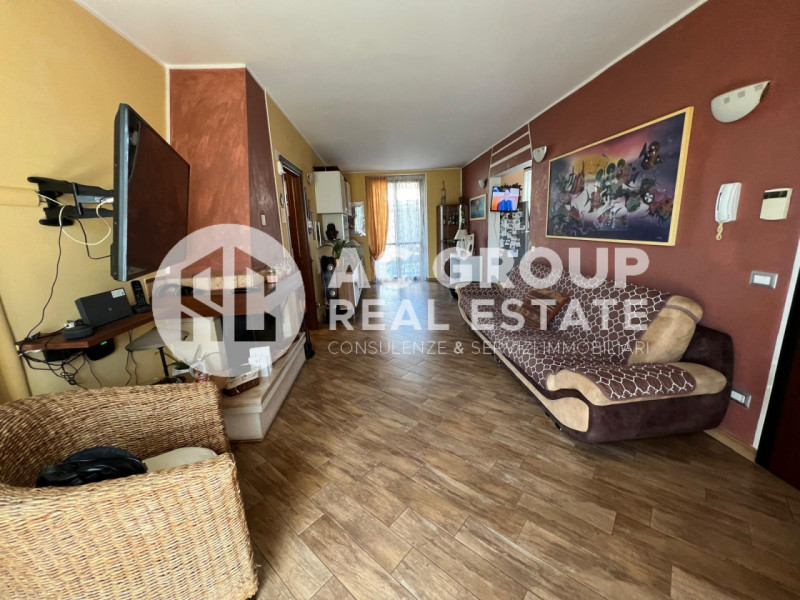Caronno Pertusella Vendita Casa a schiera porzione di testa