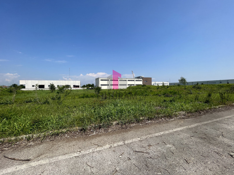 rif.458MIC - Per info 3473209826 - In zona industriale ad Arsego LOTTO EDIFICABILE industriale di...