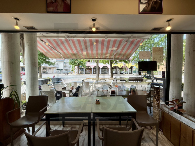 MONTEGROTTO TERME - In posizione strategica, nel cuore di Montegrotto Terme e a ridosso del confi...