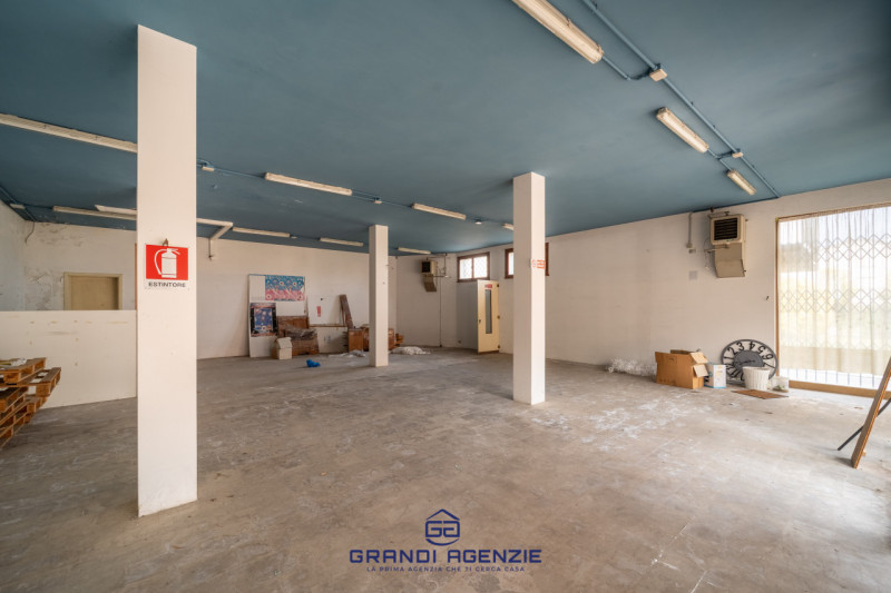 In posizione strategica, nel cuore di Campiglia dei Berici, proponiamo in vendita un interessante...