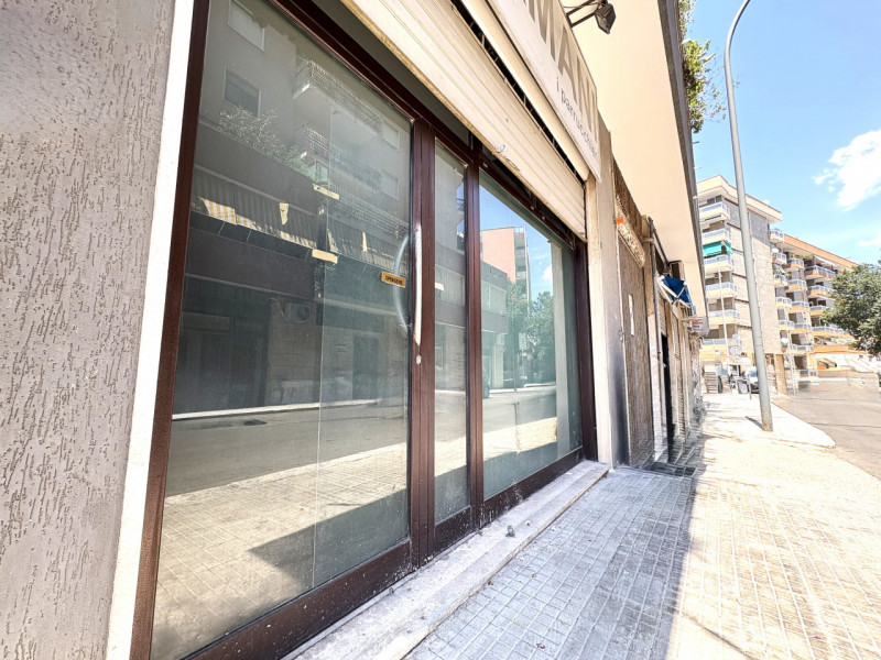 Lecce Vendita Negozio