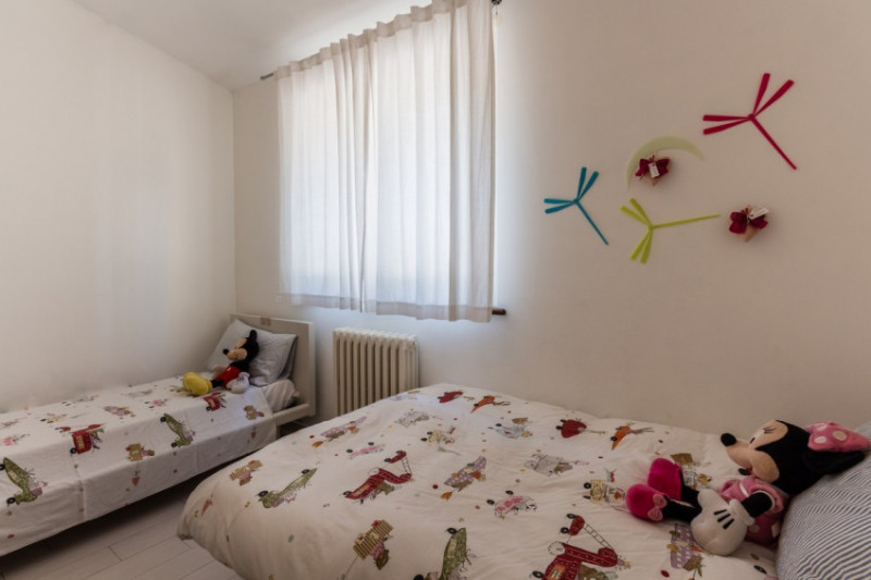 Villa Lola, il lusso a pochi km dal mare in vendita nelle Marche con piscina e dependance.
La vil...