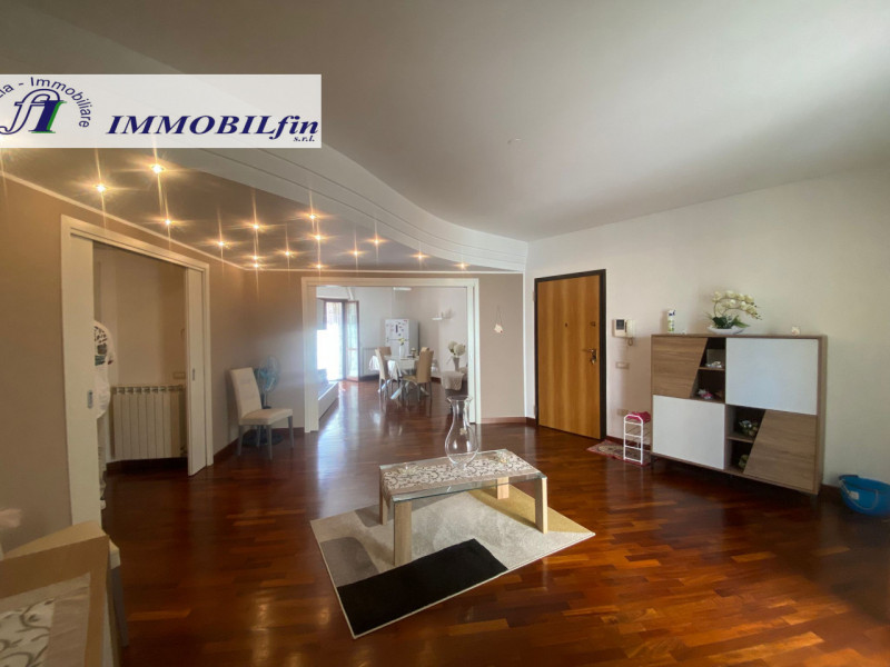 Misilmeri Affitto Appartamento quadrilocale