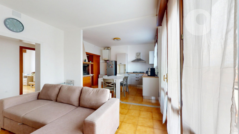 SAN FRANCESCO

Inserito in un quartiere residenziale tranquillo e ben abitato, l’appartamento si ...