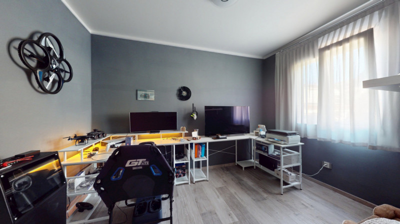 ANCONETTA

Inserito in un quartiere residenziale, zona ben abitata e molto tranquilla. L’appartam...