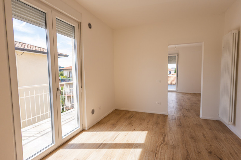 SANT’ANDREA

Inserito in un quartiere residenziale, comodo a tutti i principali servizi a pochi m...