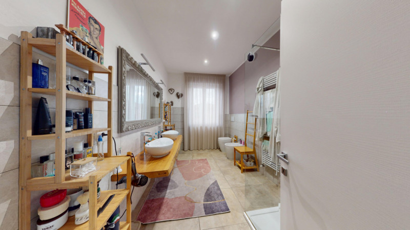 SAN PIO X 

Inserito in una via interna del quartiere San Pio X , in un contesto residenziale tra...