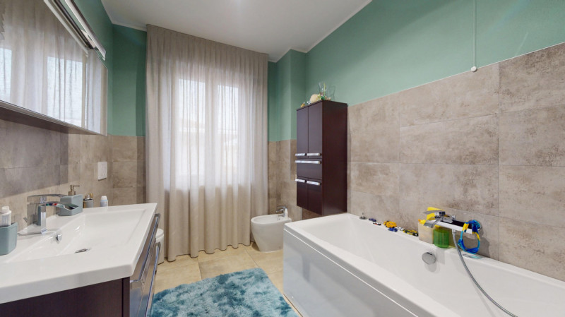 SAN PIO X 

Inserito in una via interna del quartiere San Pio X , in un contesto residenziale tra...