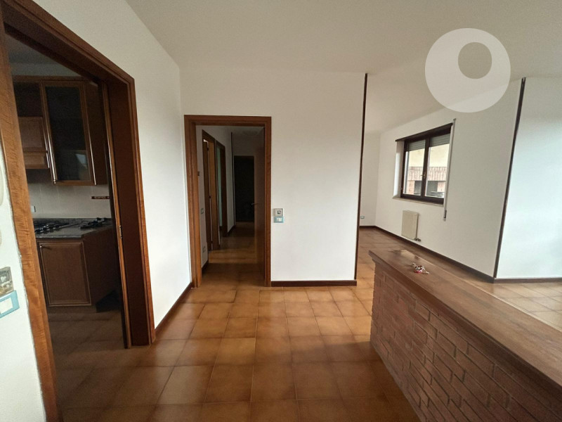 SAN PIO X

Inserito in una zona ben servita e ben abitata comoda ai servizi.

DESCRIZIONE E PARTI...