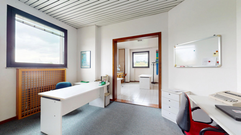 STADIO

In una delle zone più strategiche della città, lungo una via di forte passaggio e a pochi...