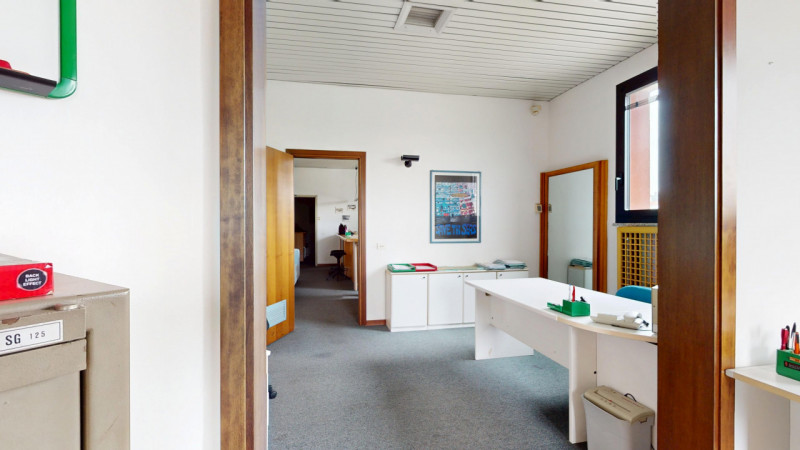 STADIO

In una delle zone più strategiche della città, lungo una via di forte passaggio e a pochi...