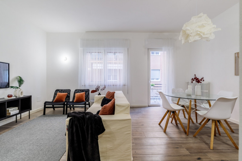 SANT’ANDREA

Inserito in un quartiere residenziale, comodo a tutti i principali servizi a pochi m...