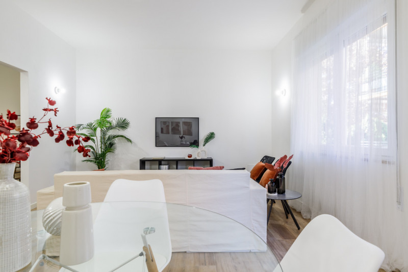 SANT’ANDREA

Inserito in un quartiere residenziale, comodo a tutti i principali servizi a pochi m...